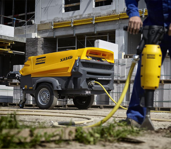 Compresseurs remorquables  pour travaux lourds et génie civil